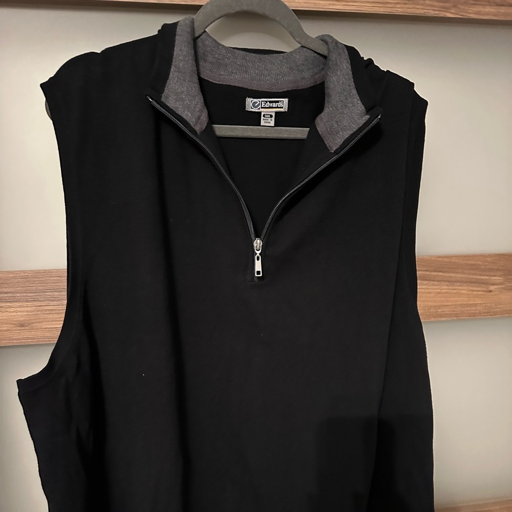 Edward’s 3XL 1/4 zip pullover black vest